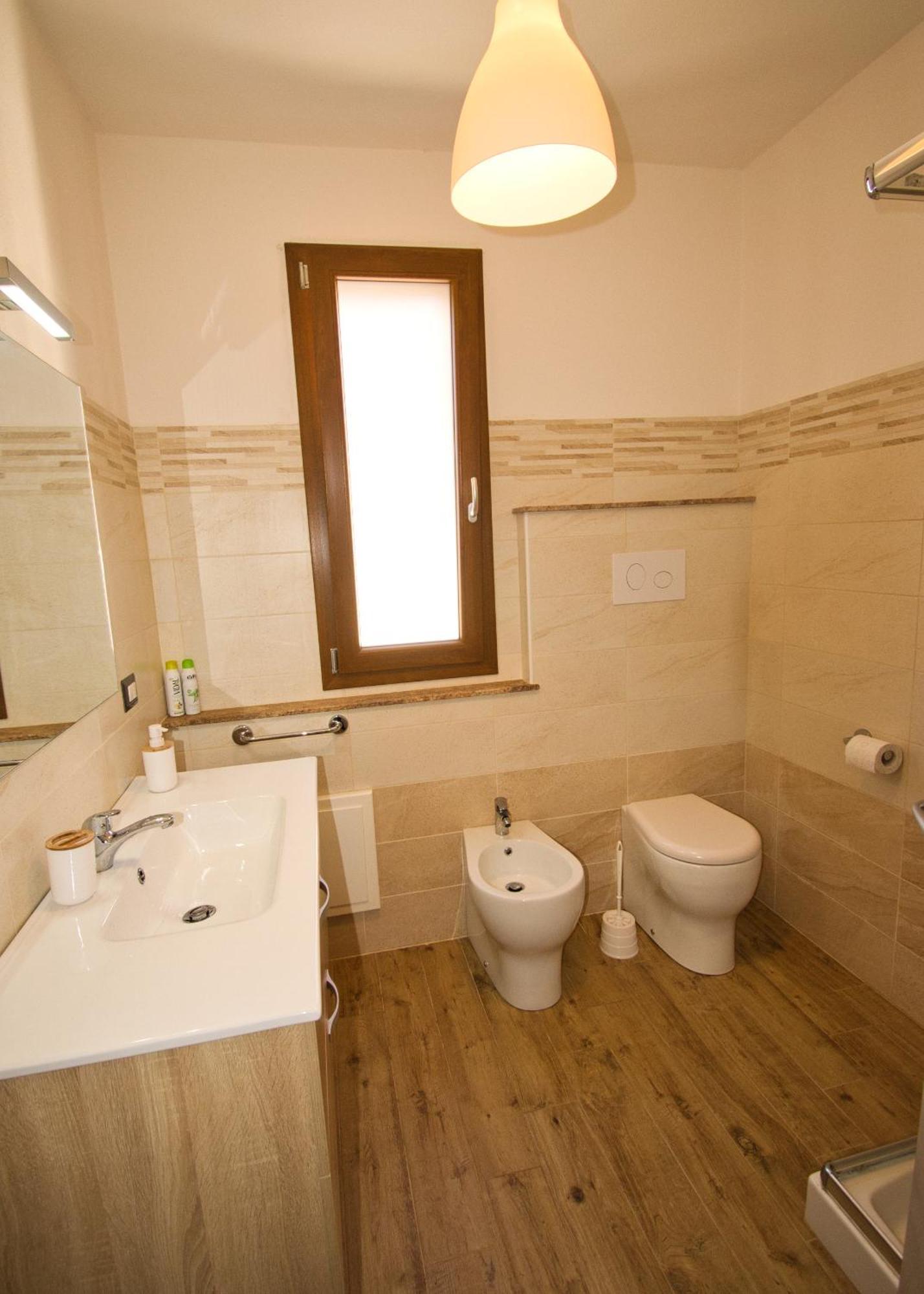 Dommu Livia Hotel Lotzorai Luaran gambar