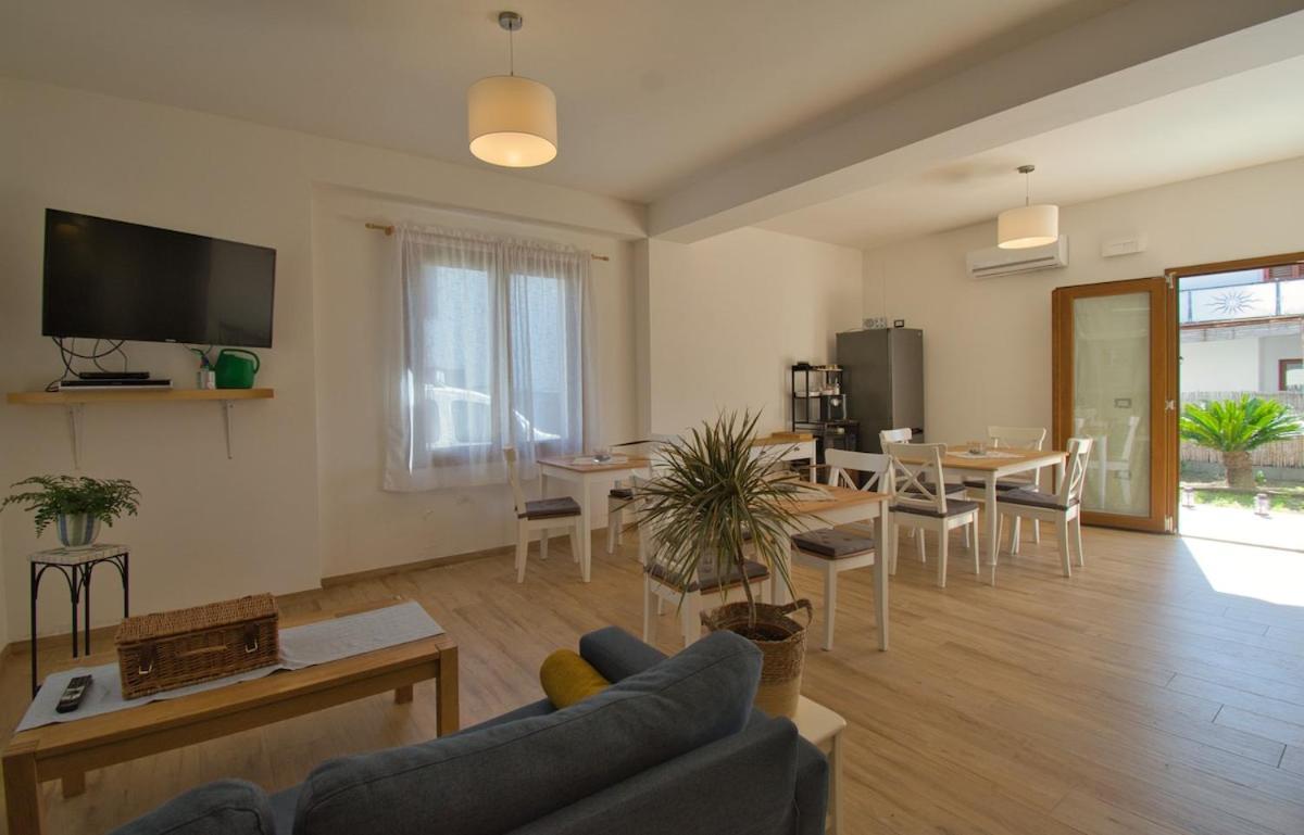Dommu Livia Hotel Lotzorai Luaran gambar