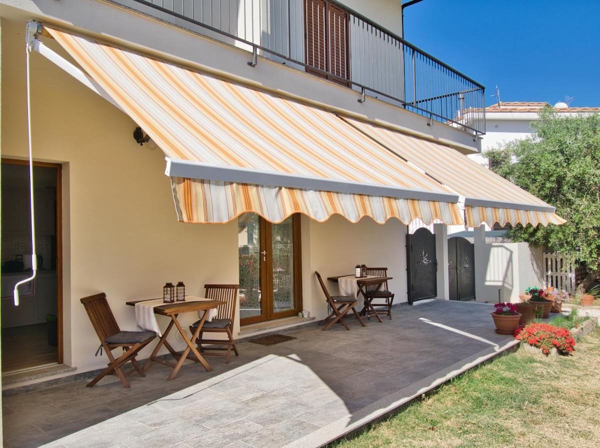 Dommu Livia Hotel Lotzorai Luaran gambar